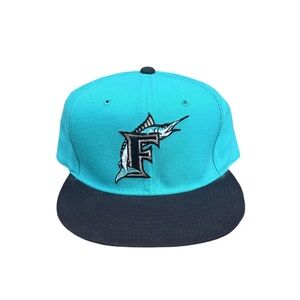 Vintage New Era Florida Marlins Fitted Hat (Size 7 3/4)
